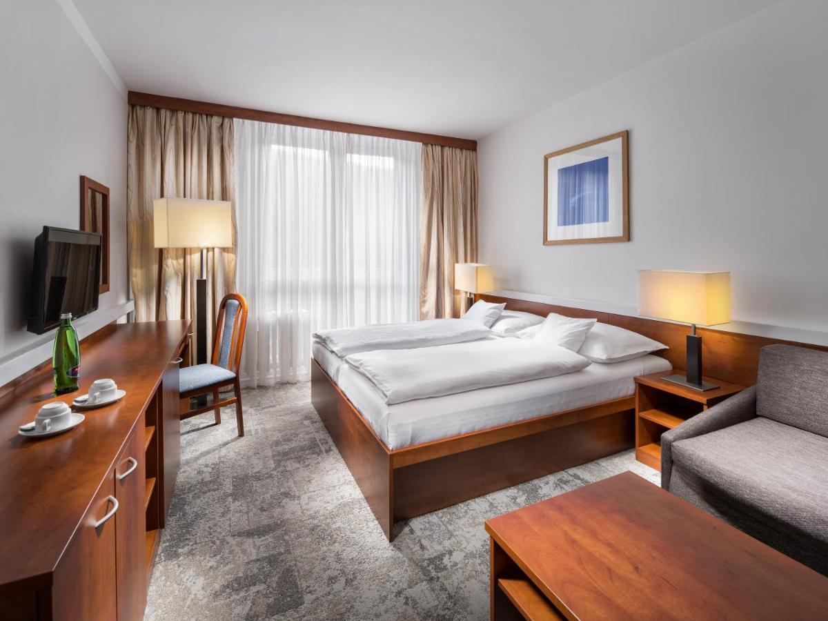Hotel Pinia & Spindleruv Mlyn